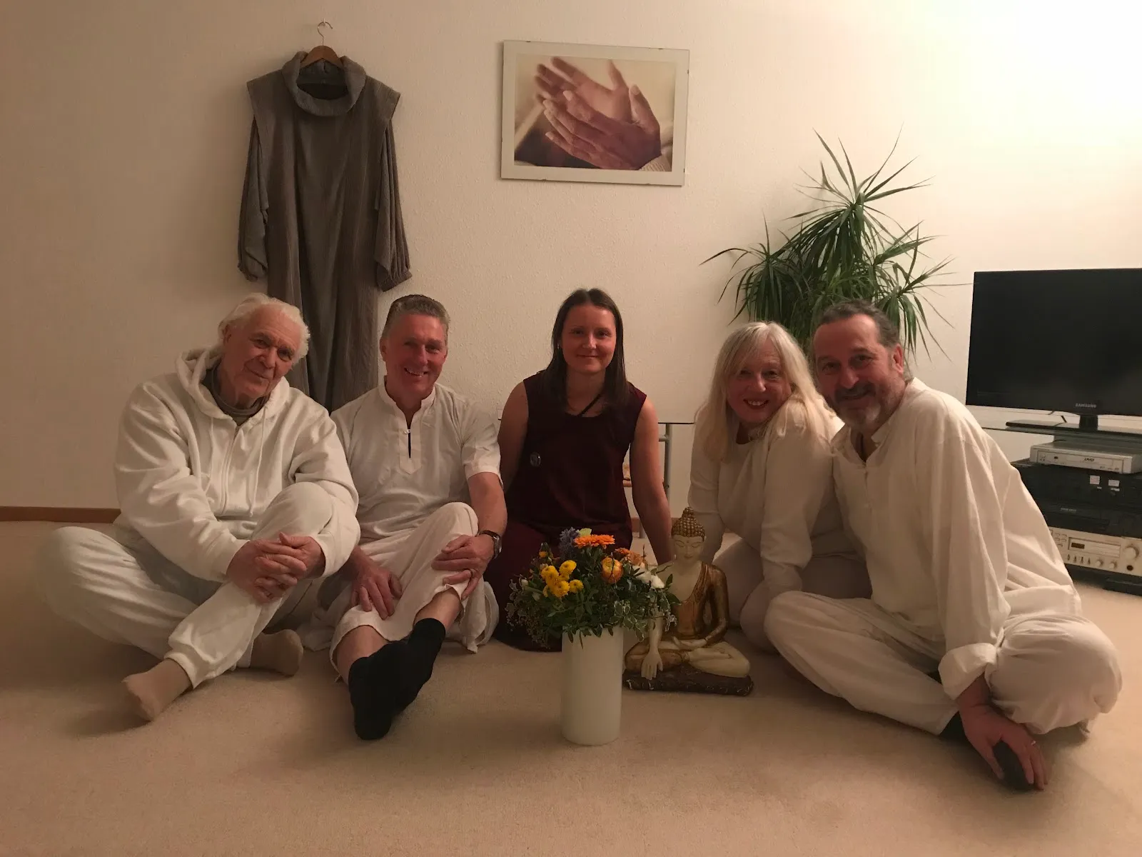 Osho Mahabodhi Meditation-Center backdrop