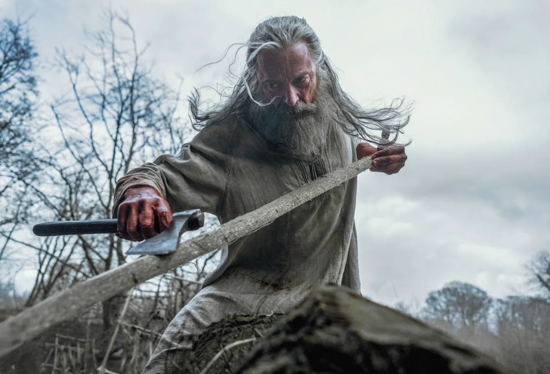 Hugh Jackman carga con una leyenda ensangrentada en "La muerte de Robin Hood"