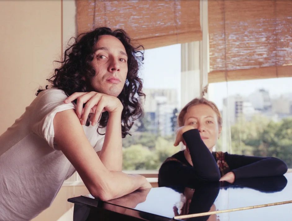 Fito Páez vuelve a contar su historia, esta vez con su propia voz