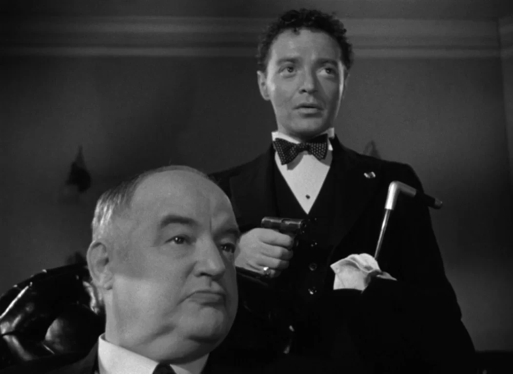 Sydney Greenstreet y Peter Lorre en el tráiler de El halcón maltés