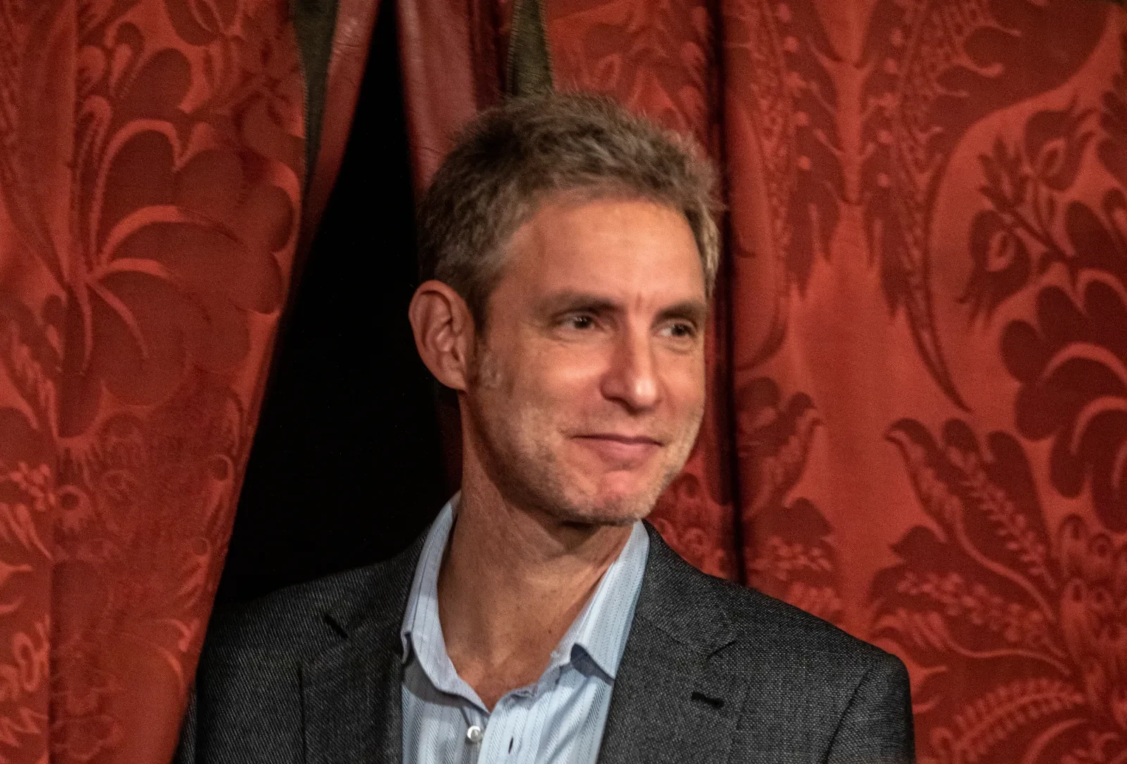 Damián Szifrón en los Premios María Guerrero 2022, en el Teatro Nacional Cervantes