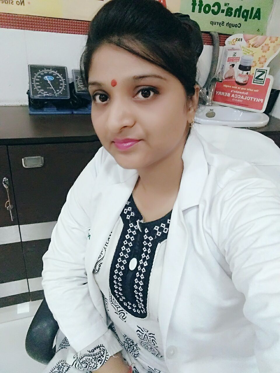 Photo of Dr Shambhavi Tiwari, Homeopathy in Kanpur, Uttar Pradesh