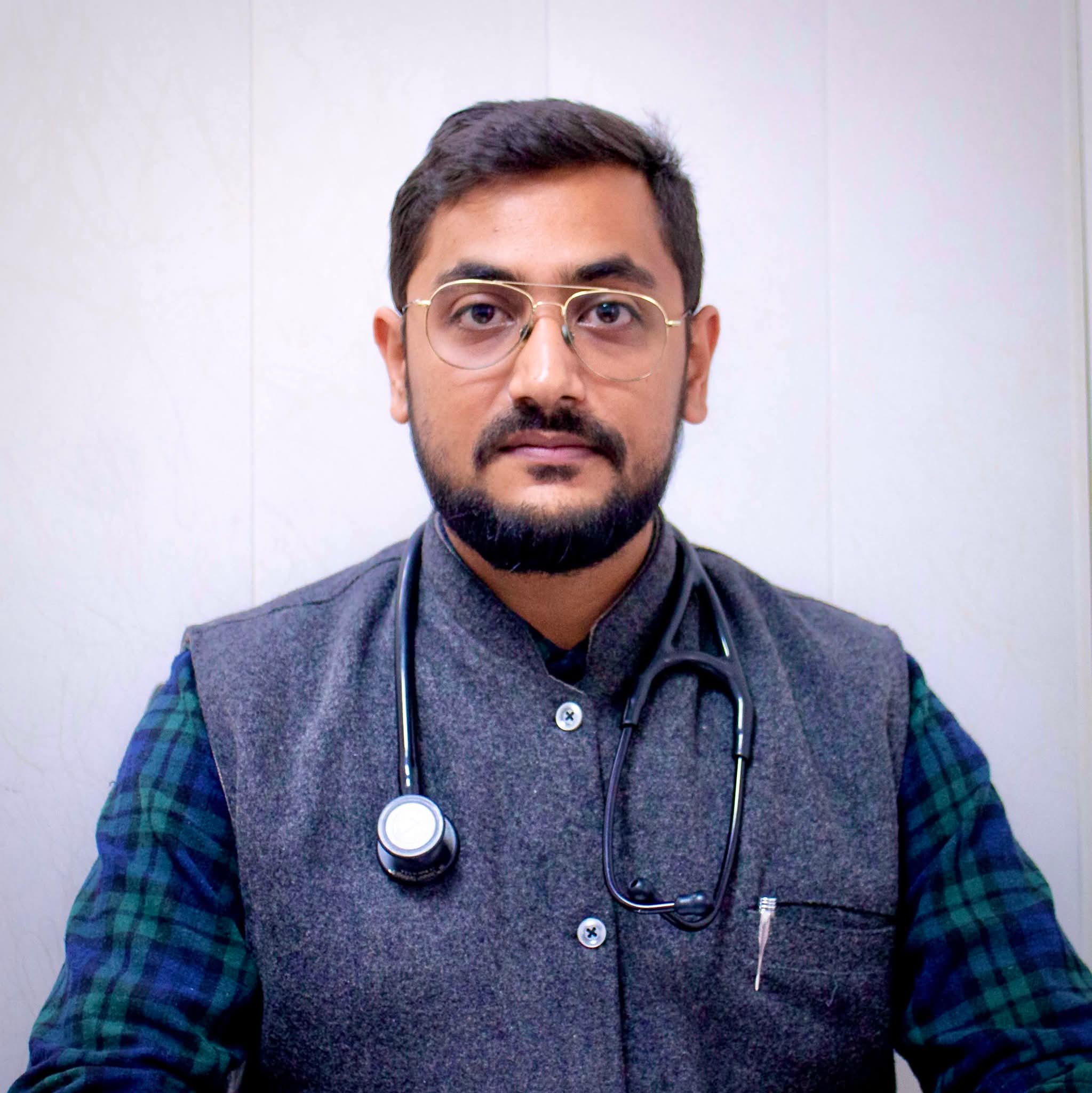 Photo of Dr Umang Nautiyal, General Physician in Dehradun, Uttarakhand