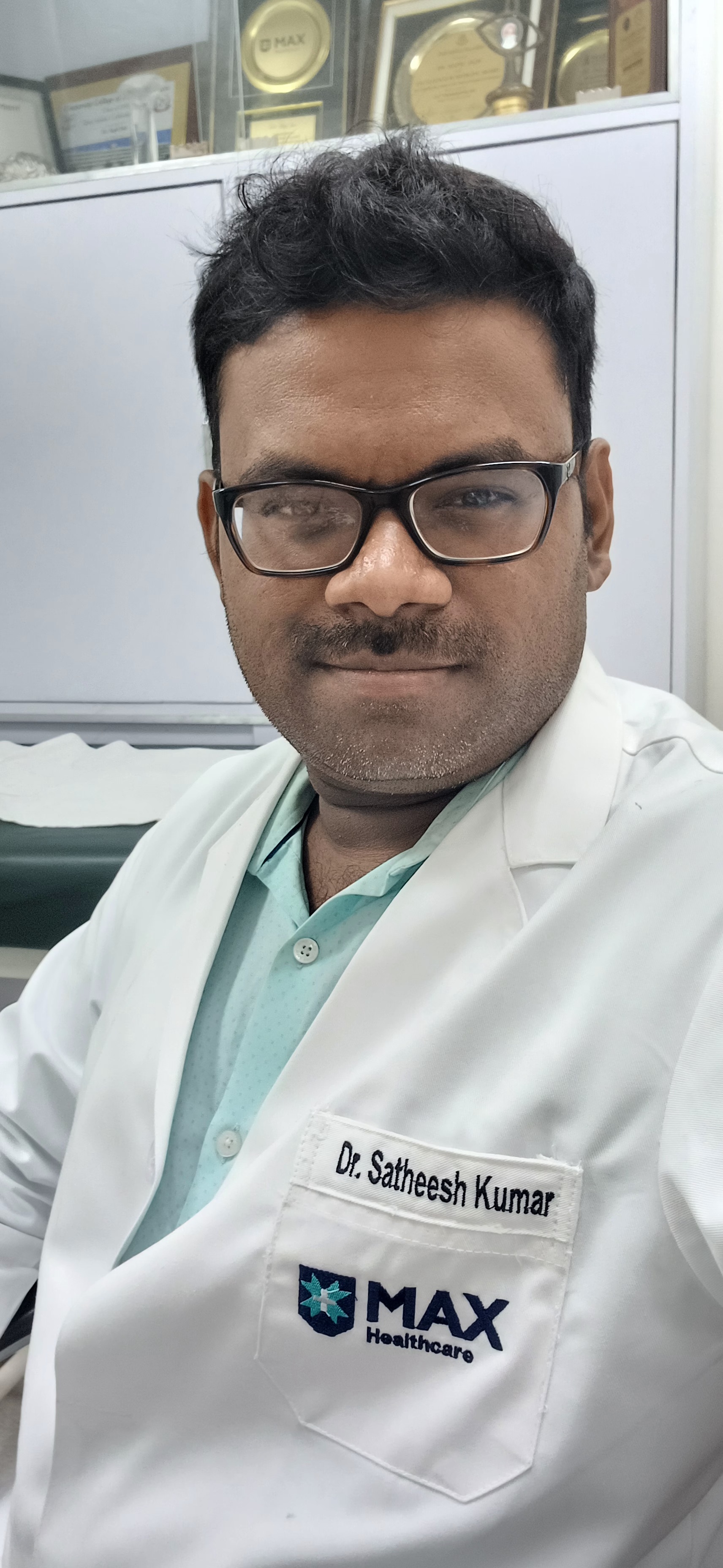 Photo of Dr Satheesh Kumar, Neurologists in Delhi, Delhi