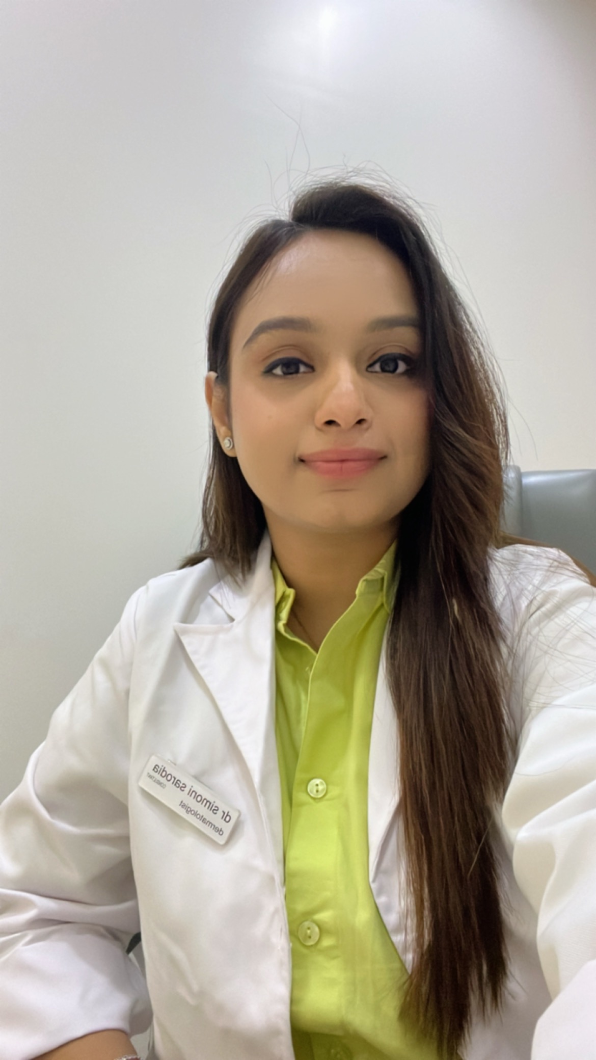 Dr Simoni Sarodia Dasondi 