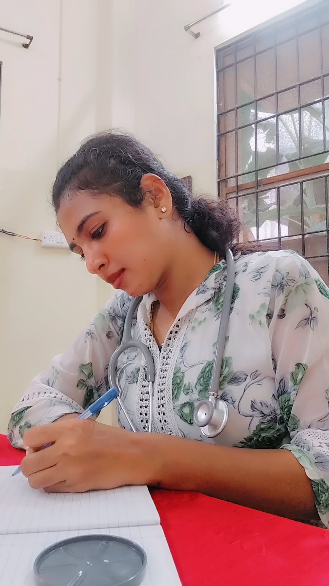 Photo of Dr.Tamilarasi Karunamoorthi, General Physician in Chennai, Tamil Nadu