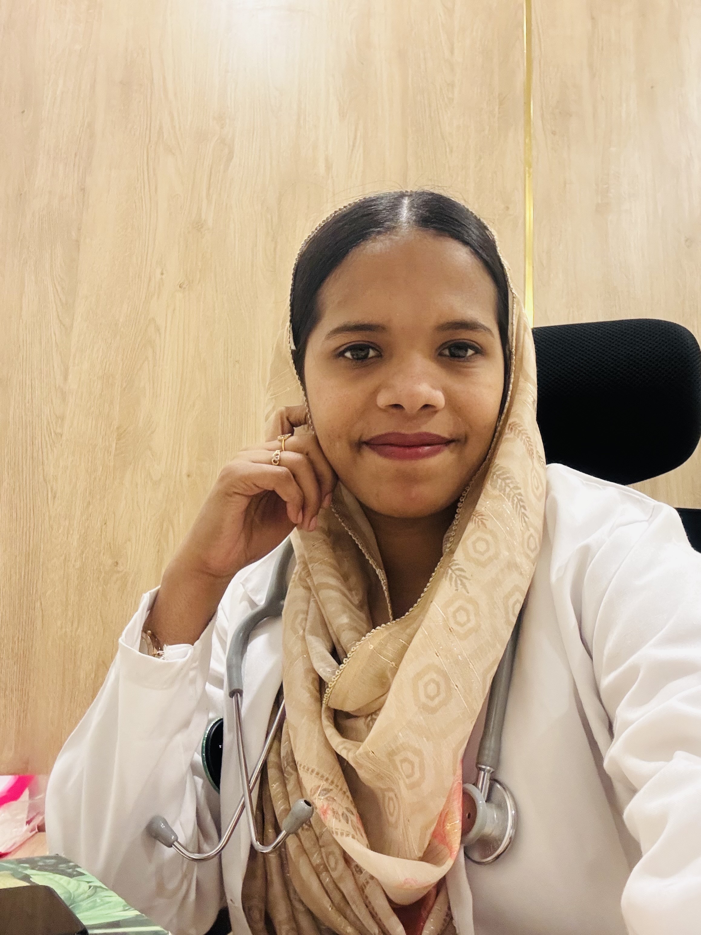 Dr MUNSHIDHA ERFANA