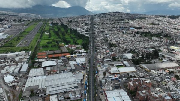 10 megaproyectos de movilidad para Quito quedaron como promesas