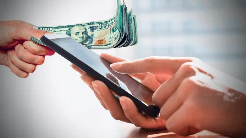 De Nueva York a Cuenca en segundos: cómo las remesas digitales transforman el envío de dinero a Ecuador