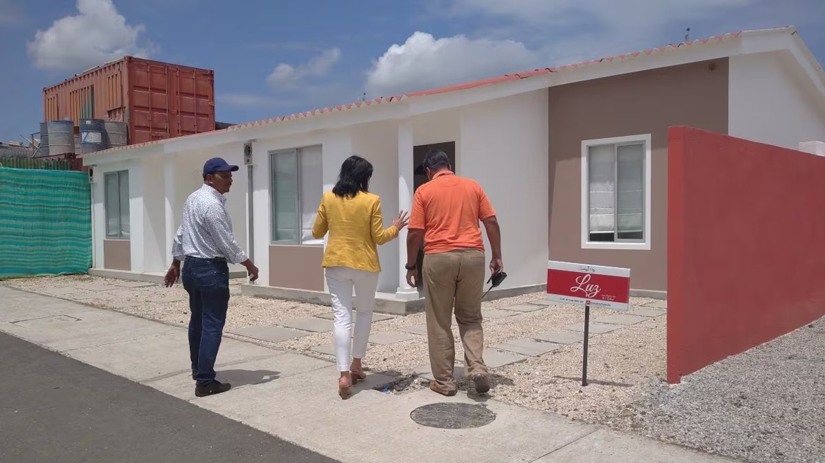 Ecuador gana premio internacional por su política de vivienda digna