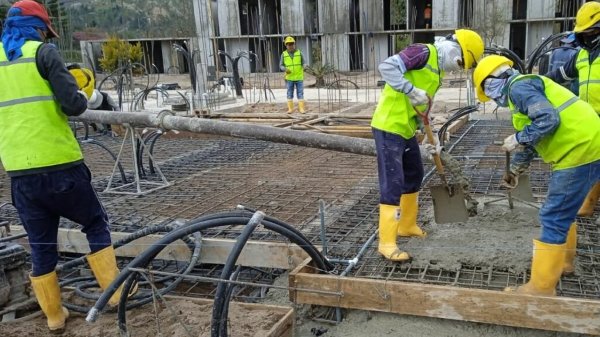 Construcción impulsa la mejora del empleo formal en Ecuador al cierre de 2025