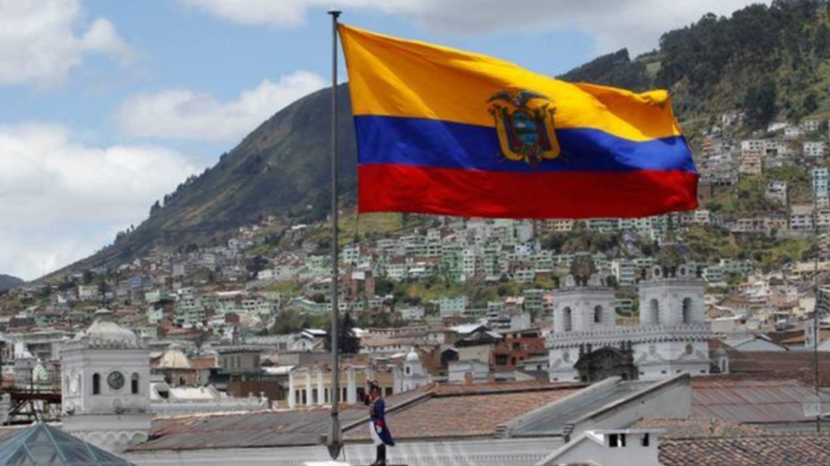 Depósitos bancarios crecen en Ecuador mientras caen las tasas de interés para los ahorristas — MSN / La República y reportes económicos de Ecuador