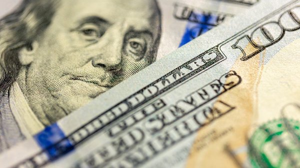 Riesgo país de Ecuador continúa su descenso y se ubica en 716 puntos