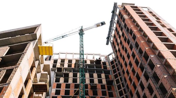 Perspectivas del sector de la construcción en Ecuador 2024–2025: entre desafíos y señales de recuperación