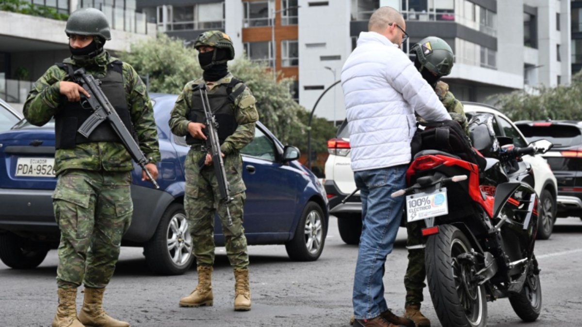 Feriado del 1 de mayo se realizará sin toque de queda, pero con restricciones desde el 3 de mayo