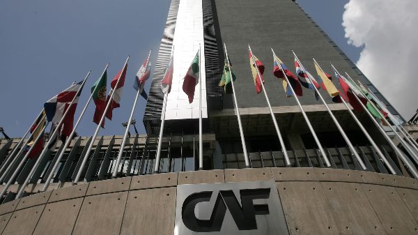 CAF aprueba créditos por $450 millones para Ecuador