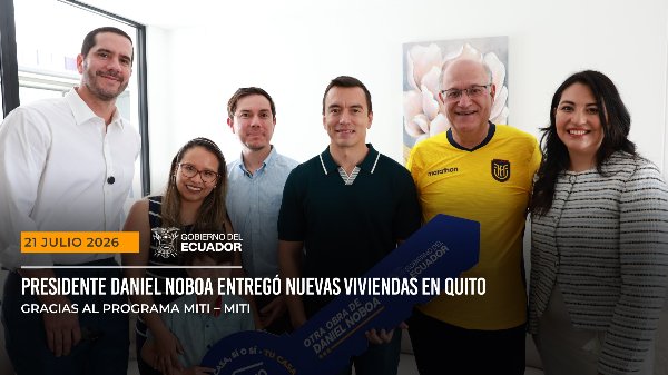 el-presidente-daniel-noboa-entrego-nuevas-viviendas-en-quito
