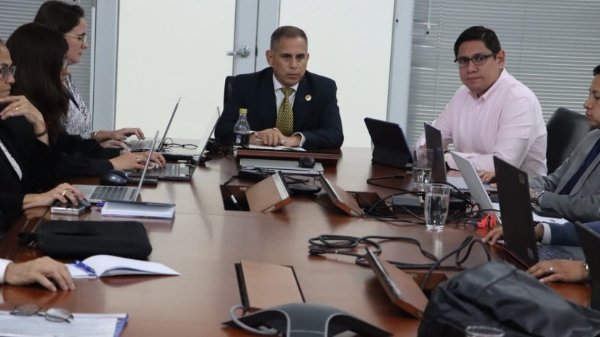 Empresas de alto consumo en Ecuador tendrán 48 horas de desconexión de electricidad desde este 29 de septiembre de 2026