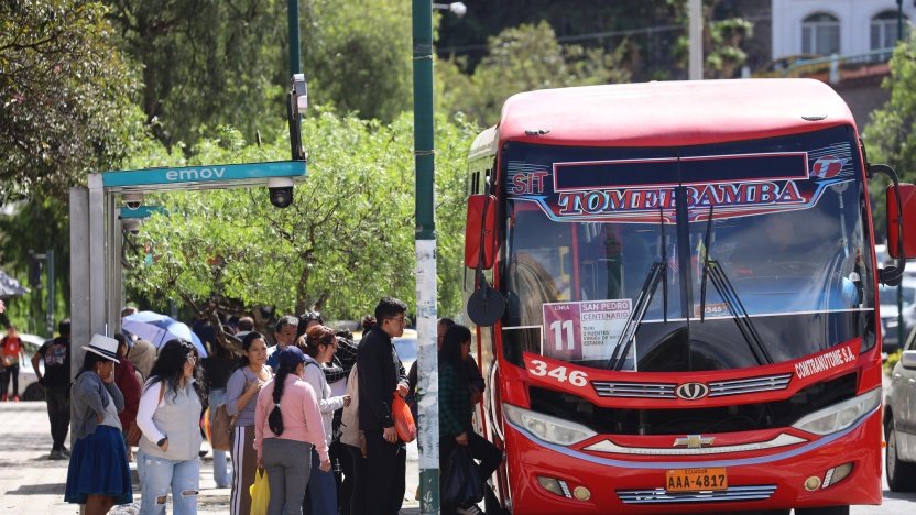 Gobierno de Ecuador reforma el mecanismo de compensación al transporte público y comercial