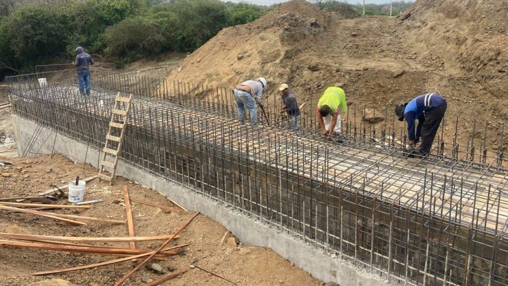Más cemento anticipa mayor construcción de vivienda y empleo en Ecuador