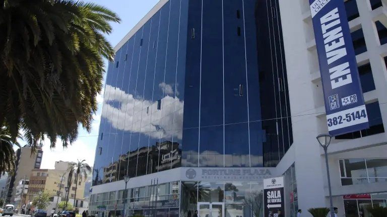 Crece el sector de la construcción, mientras decae el petrolero: así se movió la economía en Ecuador, según el BCE