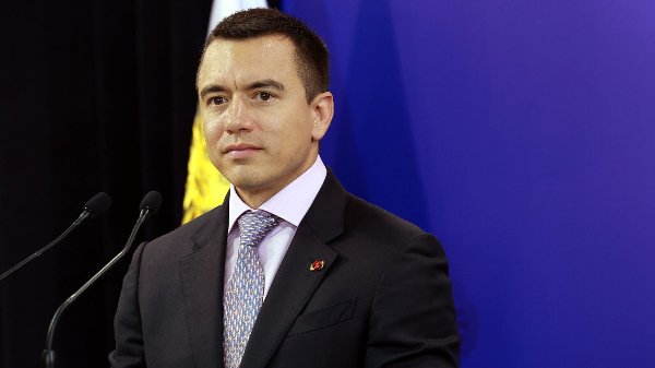 Presidente Daniel Noboa anuncia mejoras al programa Credicasa del BIESS: mayor cobertura y financiamiento para suites