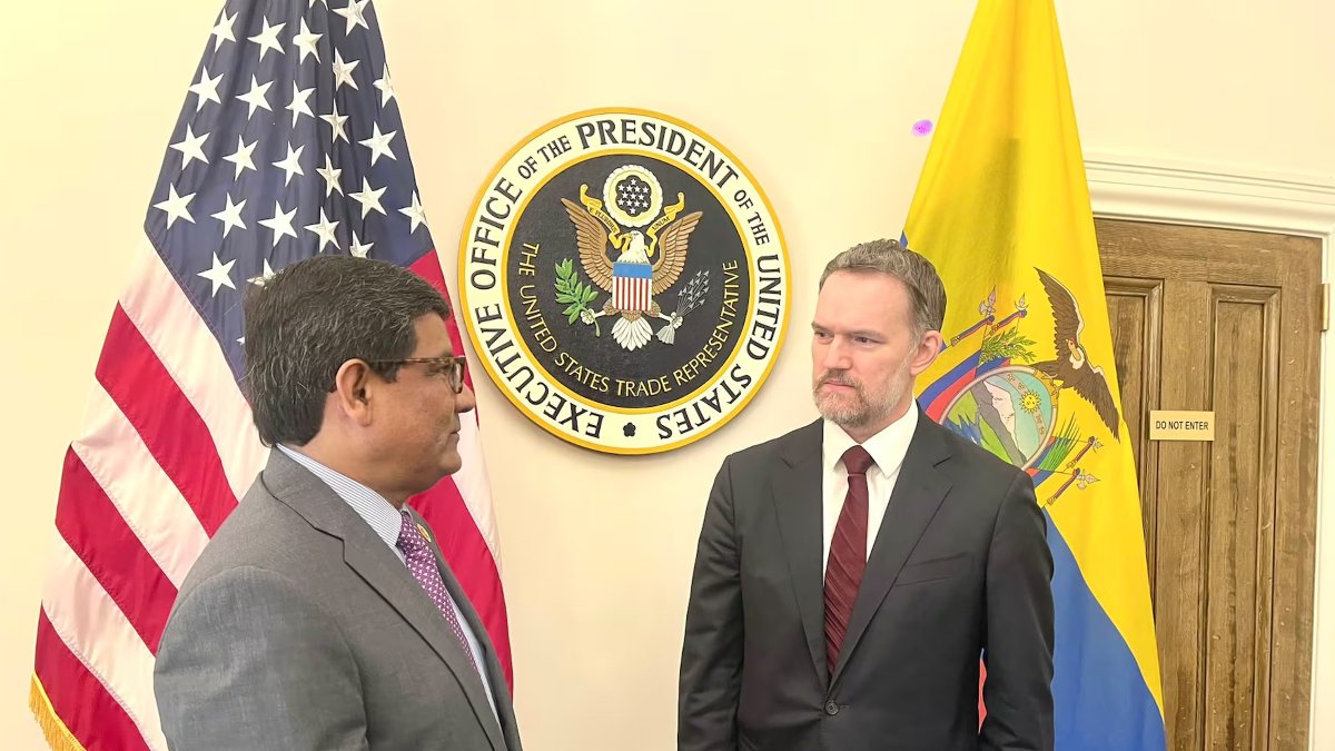 Cerca del 50 % de las exportaciones de Ecuador tendrá preferencias arancelarias con el acuerdo comercial recíproco con Estados Unidos