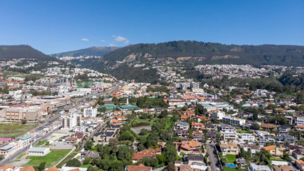 Mercado inmobiliario en Quito y Guayaquil muestra recuperación y dinamismo en 2025
