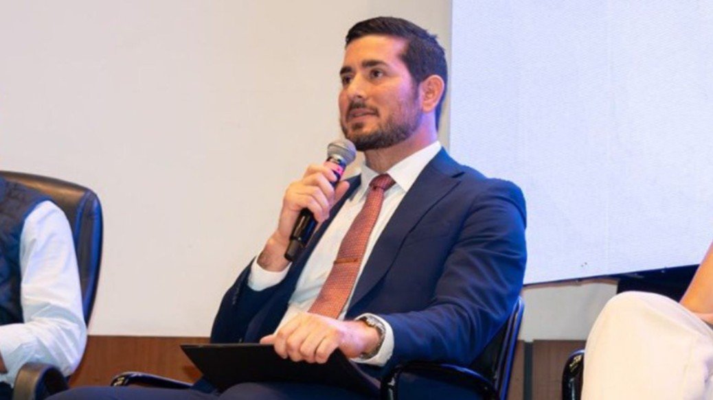 Bernardo Cordovez reemplazaría a Edgar Lama como presidente del Consejo Directivo del IESS