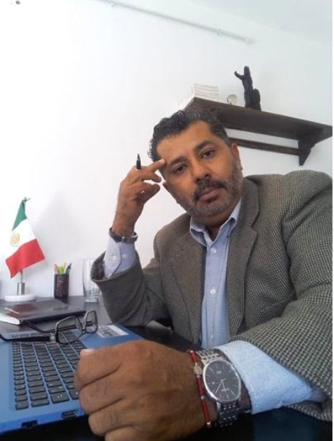  Luis Manuel  Esquivel 