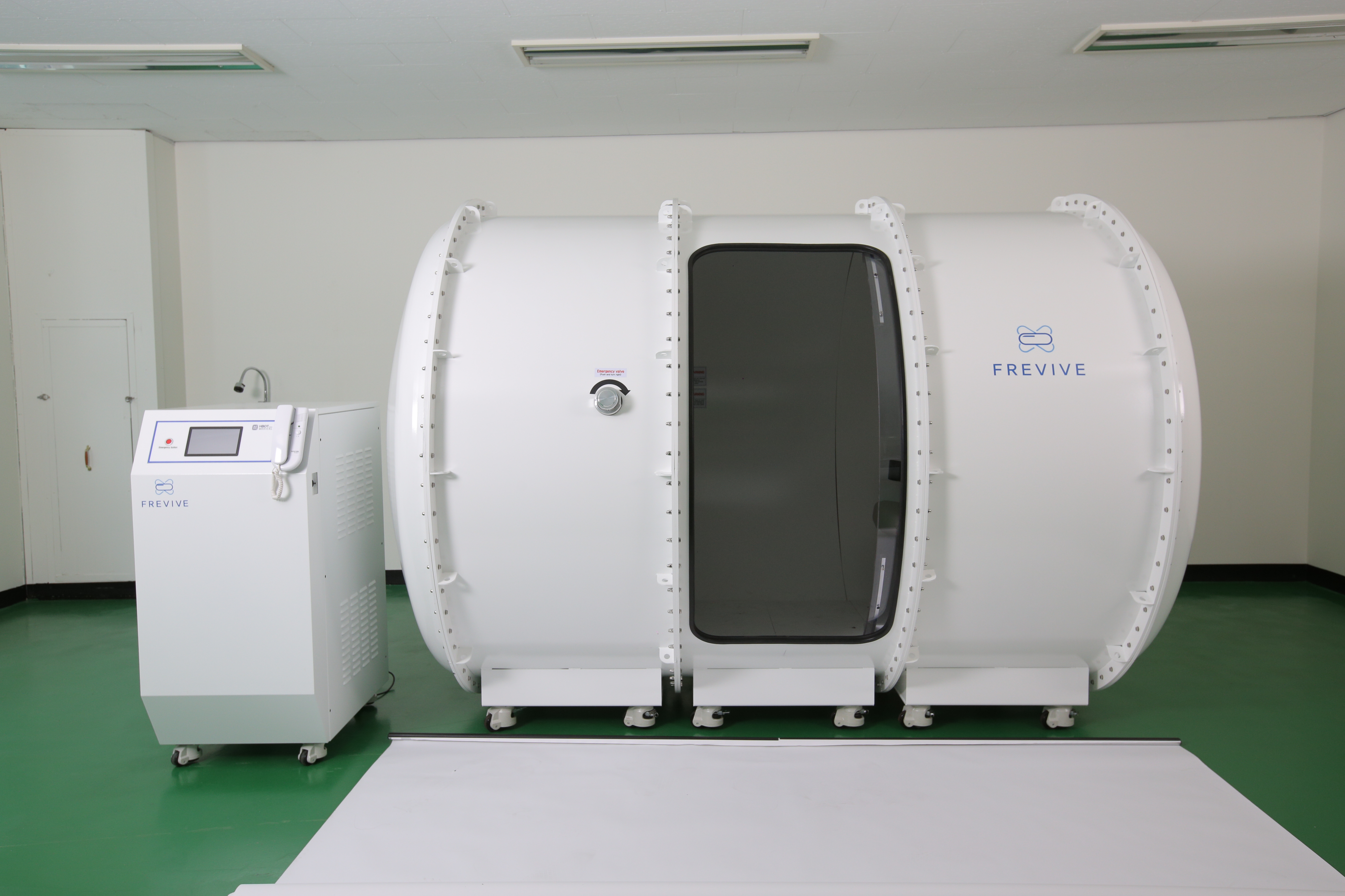 Hyperbaric Oxygen Chamber (Multi)