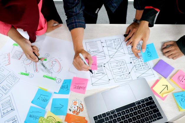 Agiles Projektmanagement mit Design Thinking bundle course image