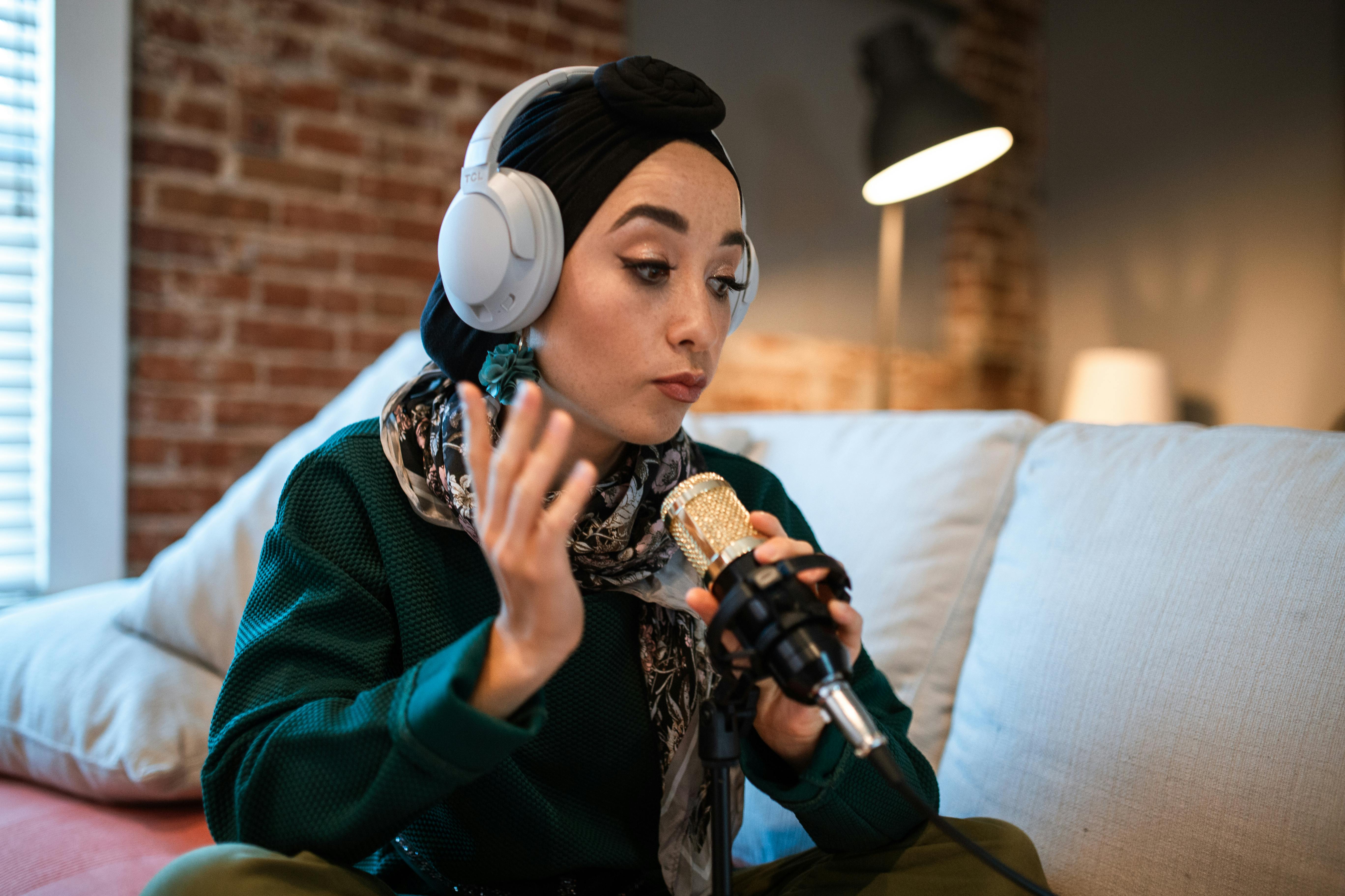 How to Pick a Content Niche (Without Driving Yourself Crazy)