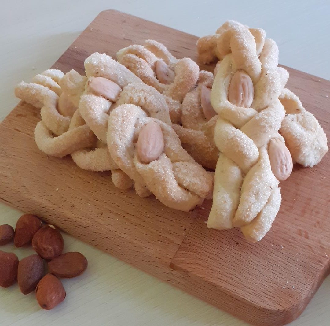 Taco Bell Cinnamon Twists Copycat Recipe – Sweet, Crunchy, and Addictive