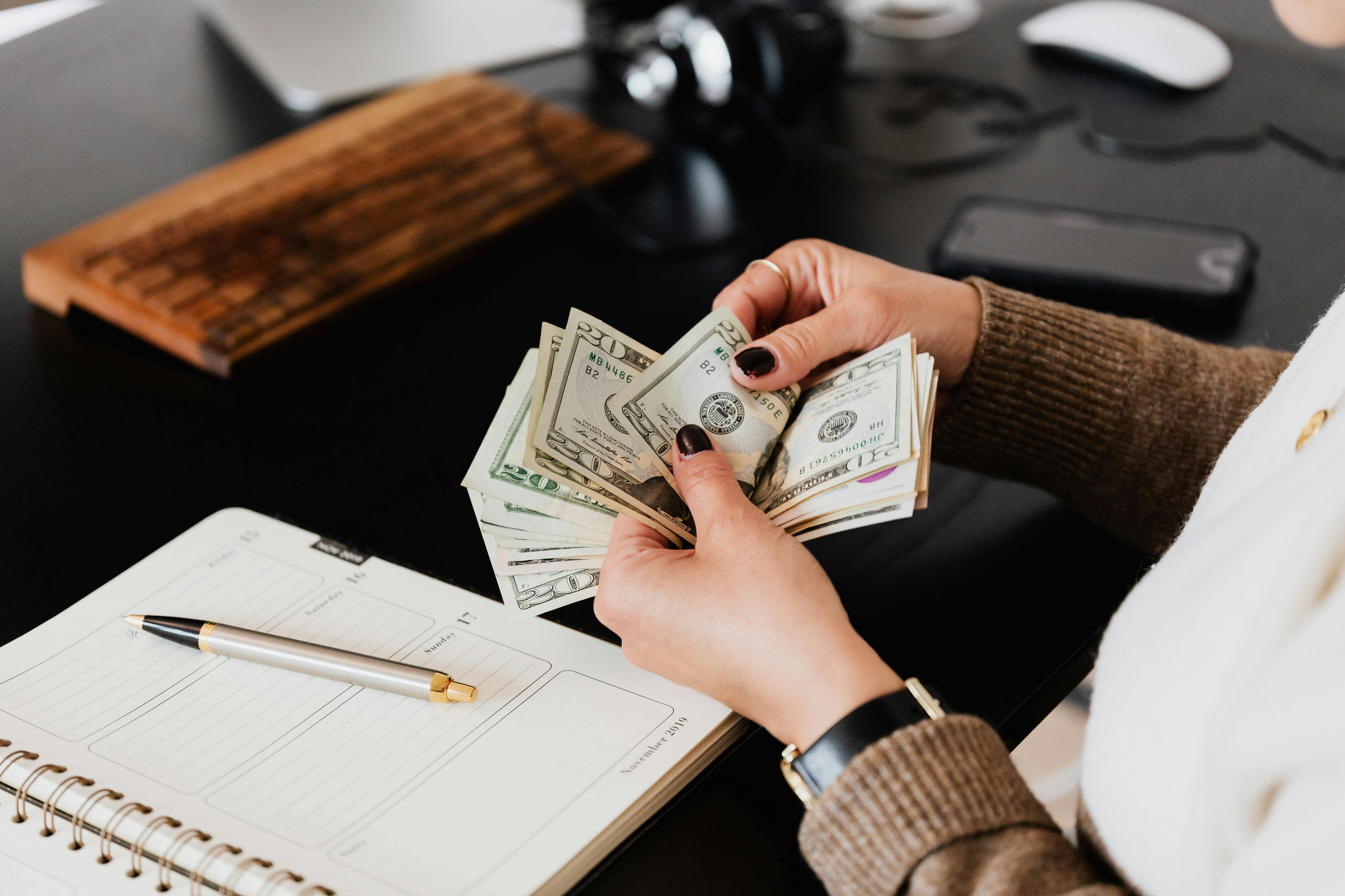 Living Paycheck to Paycheck in 2025: The Raw, Unfiltered Truth Nobody Wants to Say Out Loud