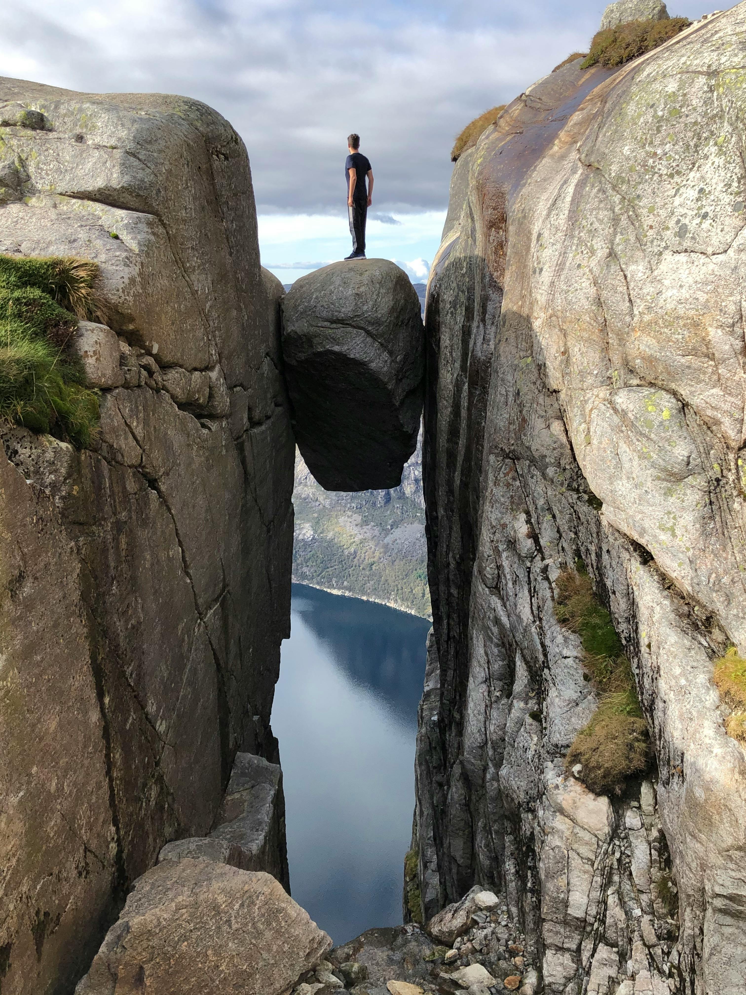 The Solo Traveler’s Odyssey: Bold, Brave, and Unapologetically Alone