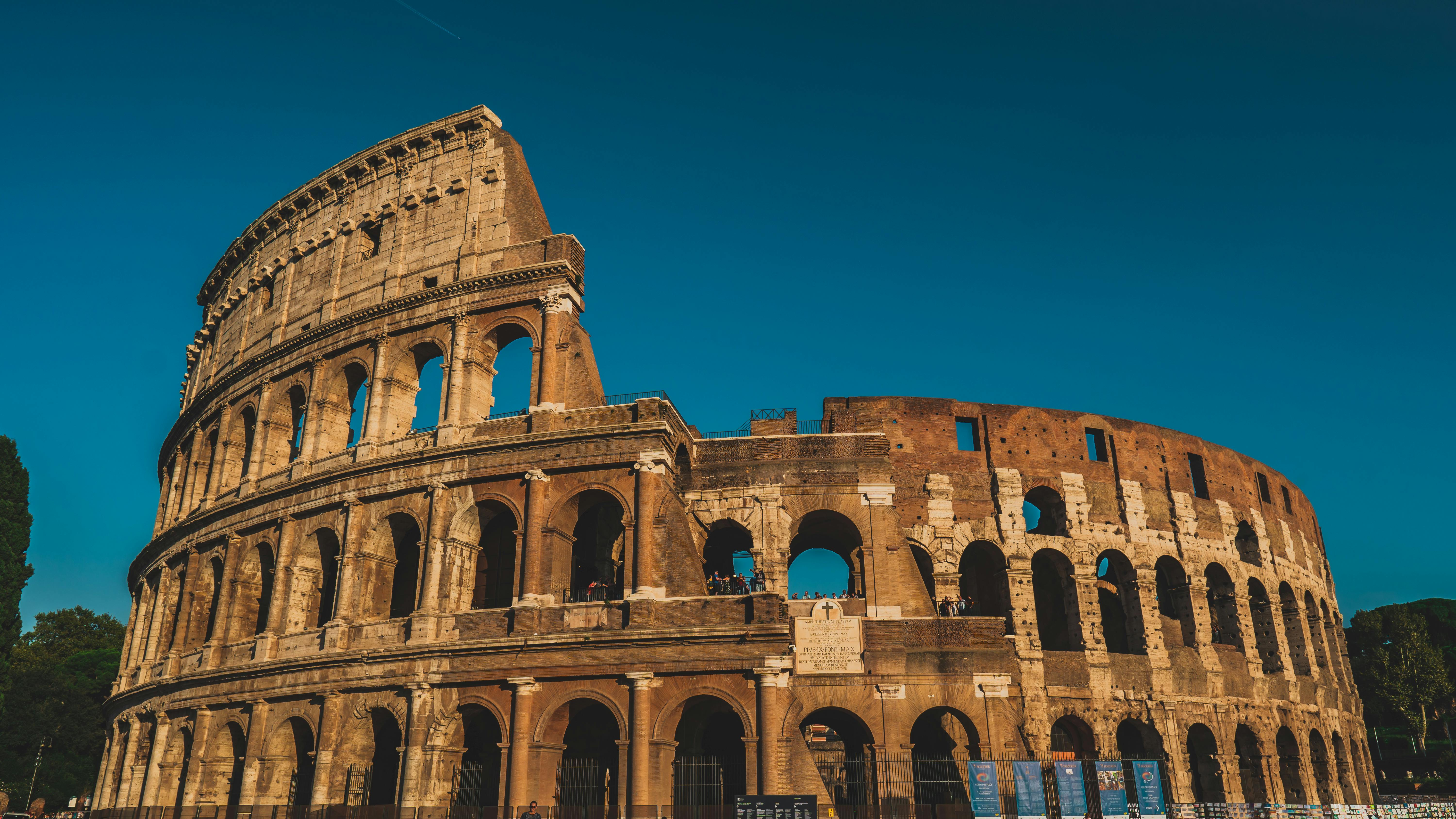 The Untamed Pulse of Rome: Culture, History, and Modern Life in the Eternal City