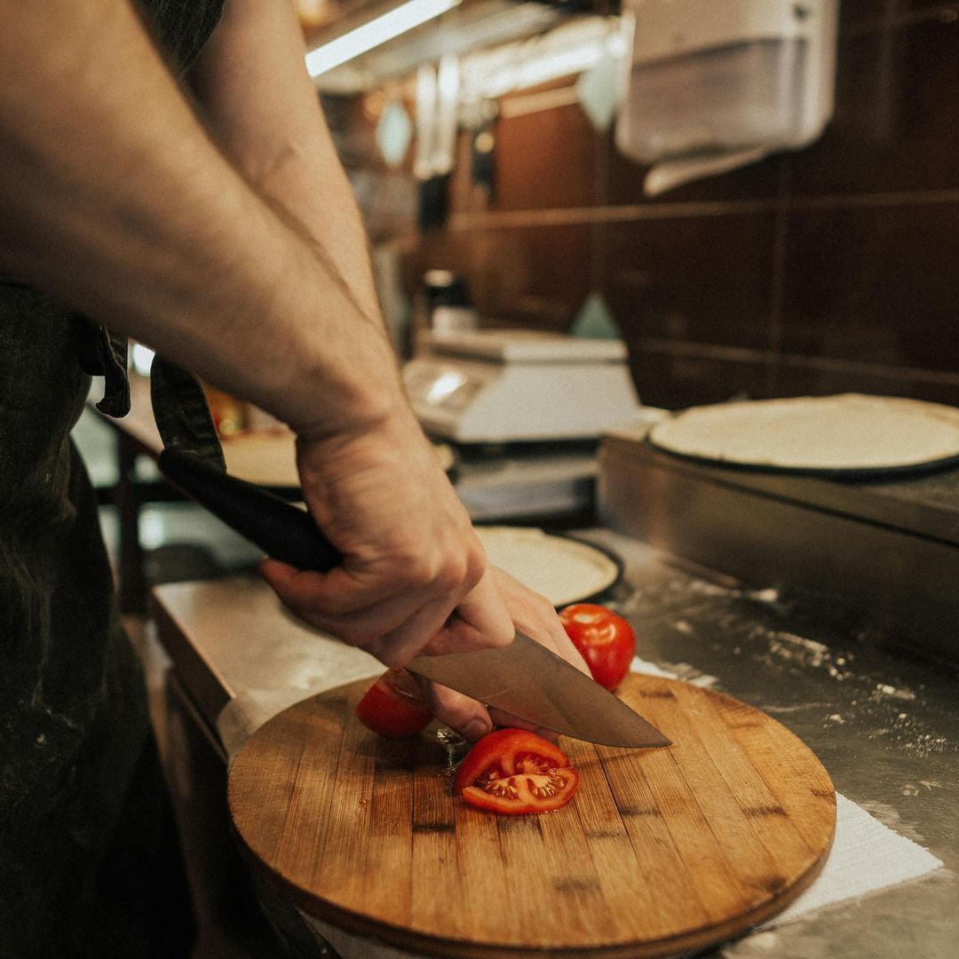 L'Ascesa delle Ghost Kitchen: Rivoluzione nel Cibo d'Asporto di Alta Qualità