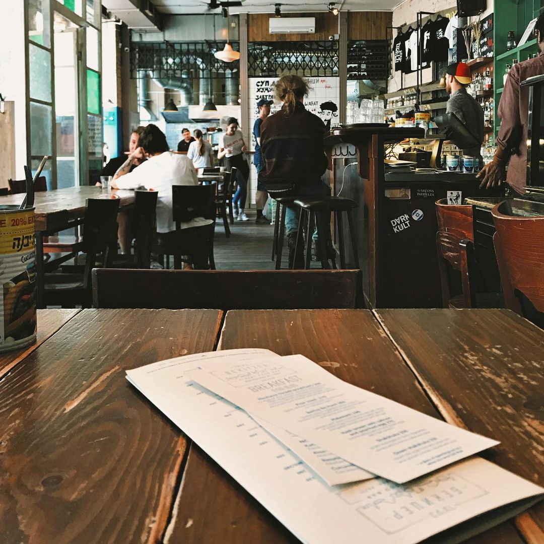 The Future of Order Management: Digitalization and Innovation in the Food Service Industry