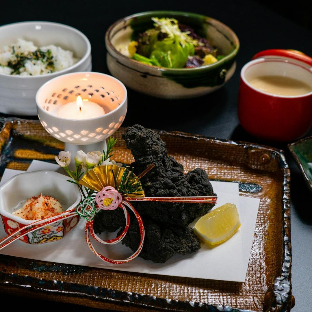 Kaiseki (懐石)