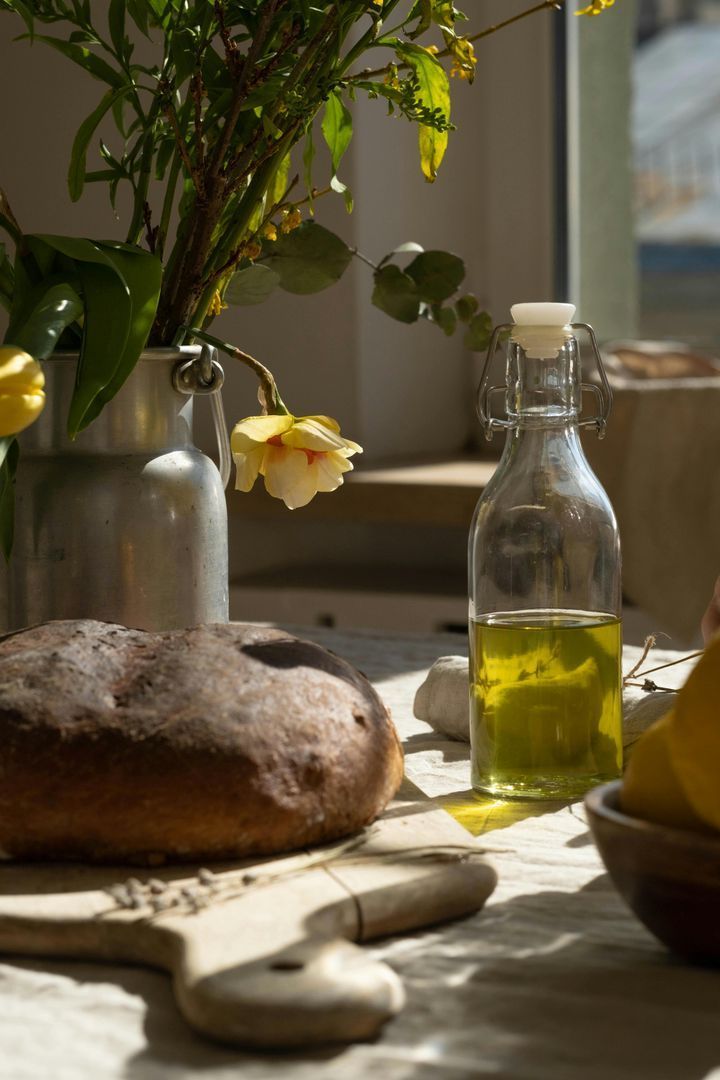 Extra Virgin Olive Oil: How to Choose a Quality Product and Why Its Important to Be Wary of It 