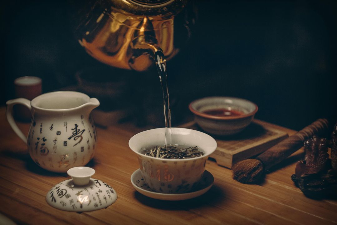 The World of Tea: History, Types, and Curiosities of a Millennial Leaf