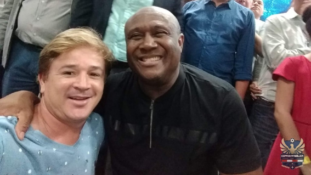 undefined - Eliseu Barros e Irmão Lázaro 