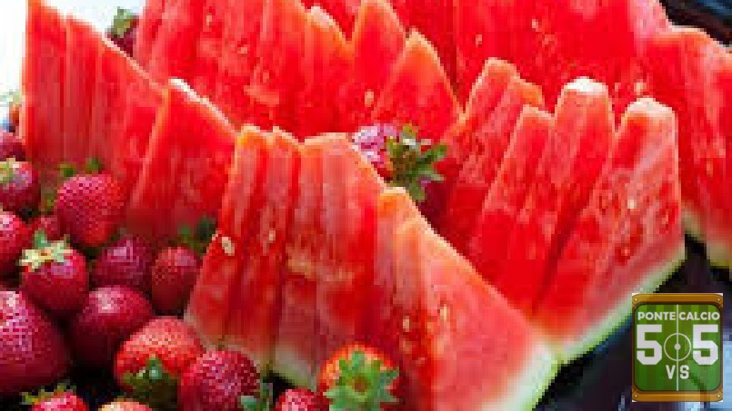 undefined - presto a disposizione anche rinfresco frutta!