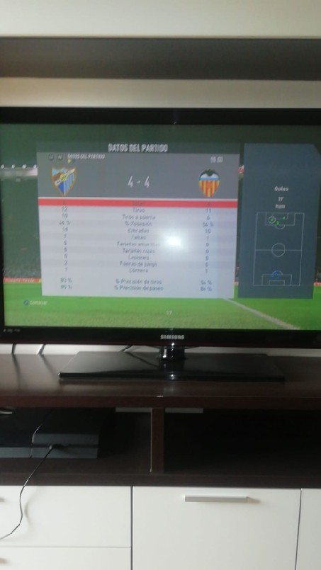 FIFA ULTIMATE PS4 Online - undefined
