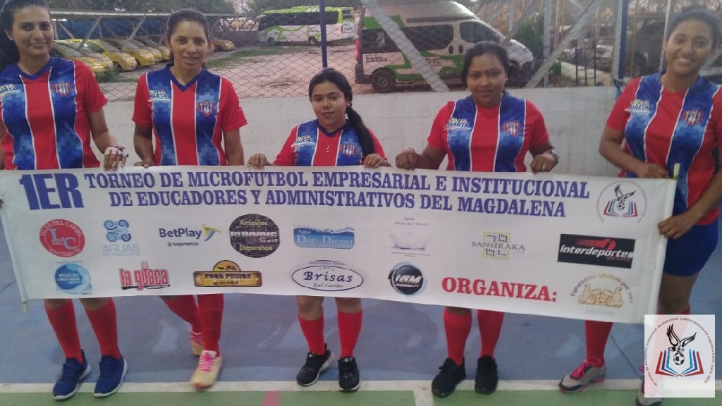 undefined - Equipo de la Cruz roja
