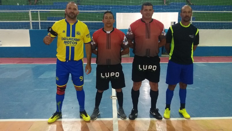 undefined - capitães 