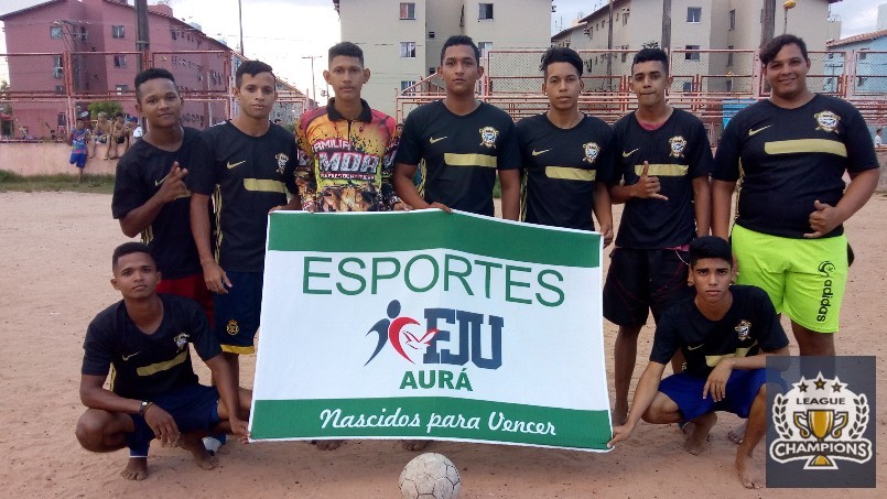 1° LF FJU MASCULINO - MANCHESTER CITY
Em pé : Flávio, Billy, Sadrack, Argel, Abel, Bruno, Adaílton, Jucelino e Mateus.
Agachados : Vitor e Léo.