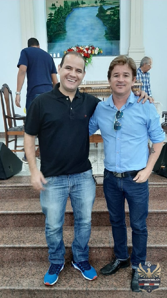 undefined - Eliseu Barros e Randerson Leal ( a esq.) 
Advogado, administrador e diretor do Ibametro de Salvador, filho do nosso deputado estadual Roberto Carlos. Será o novo administrador da Copa Evangélica da Bahia e já irá assumir a partir da final da copa Evangélica 2019. 