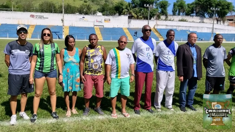 undefined - Charles (Ideal F.C de Mendes), Adriana BA (Tupy de Paracambi), Edna e Clovis(Operario de Barra do Piraí), Miquinha (Coordenador FFERJ) Maurilho (LDBP), Mauro (Presidente LDBP) Dr. Roberto (Representante FFERJ)e Sergio (Treinador PMV de Vassouras)
